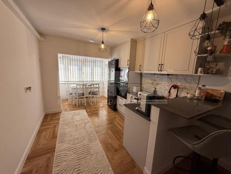 Apartament de inchiriat | 3 camere | Zona Centrala | Complet mobilat - Fotografie 4