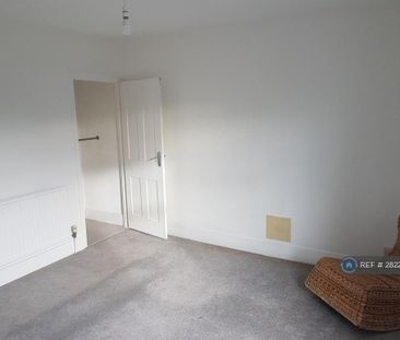 2 bedroom semi-detached house to rent - Photo 1