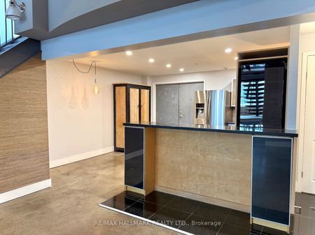 i-Zone Lofts 1159-1173 - Photo 3
