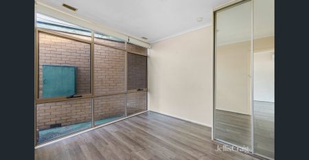 One-Bedroom One-Bathroom Unit - Photo 3