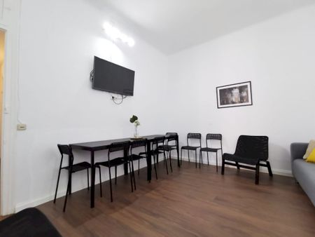 Double room in Preciados, Madrid - Photo 2