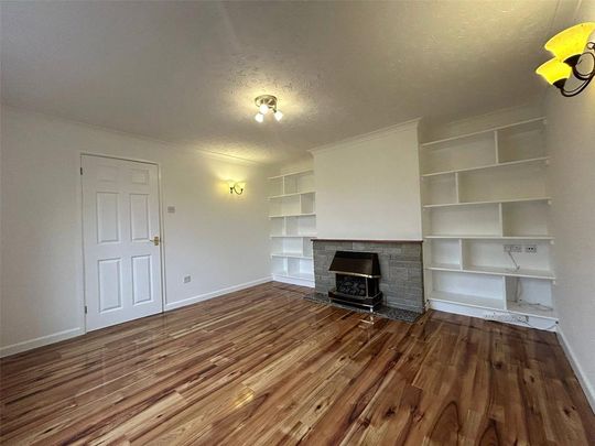 3 bedroom semi-detached house to rent - Photo 1