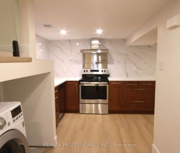 For Lease - 52 Rogers Road Unit# Bsmt, Toronto, Ontario - Photo 6