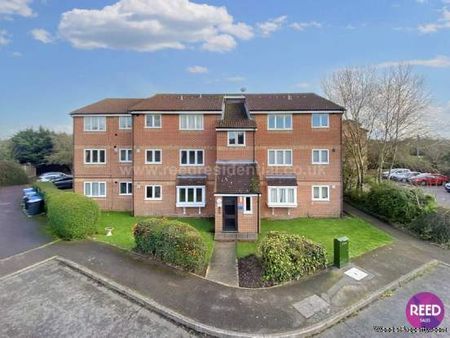 1 bedroom property to rent in Rochford - Photo 5