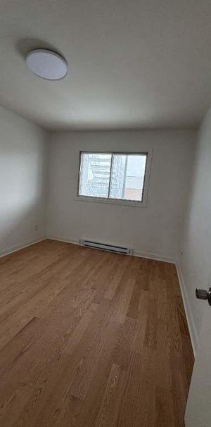 APARTEMENT 4 PIECES ET DEMIE A LOUER ,DEUXIEME ETAGE. - Photo 1