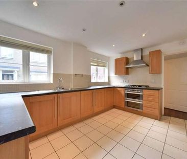 Bridge Farm Close, Mildenhall, Bury St. Edmunds, Suffolk, IP28 - Photo 6