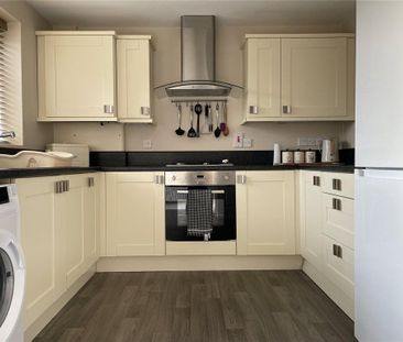 3 bedroom end of terrace house to rent - Photo 4