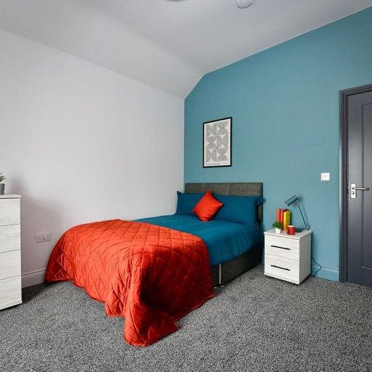 6 bedroom terraced house to rent - Photo 1