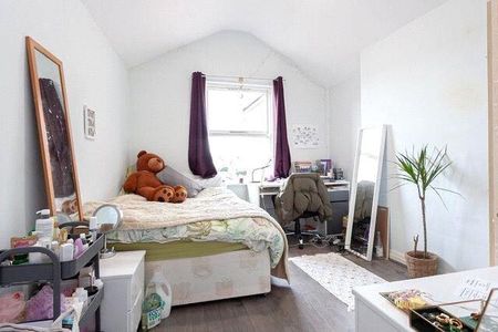 6 bedroom flat to rent - Photo 5