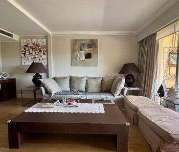Location Appartement 4 pièces Meublé 107m² CANNES 06400 - Photo 2