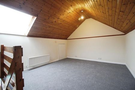 3 bedroom terraced house to rent - Photo 5