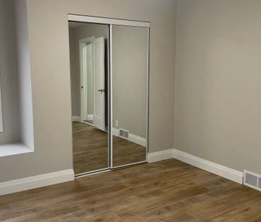 For Lease - 136 Edgemont Street, Hamilton, Ontario - Photo 4