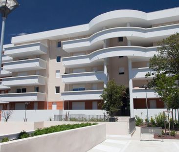 location Appartement T2 DE 46.79m² À MARSEILLE - Photo 3