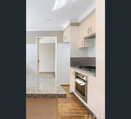 14 Boreas Court, Duncraig, WA 6023 - Photo 3