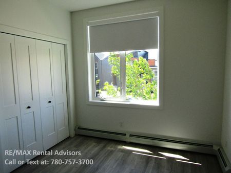 #3204 200 Seton Circle SE - Photo 2