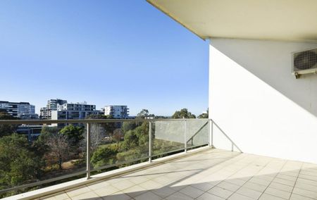 Modern 2 bedroom split level unit - Photo 5