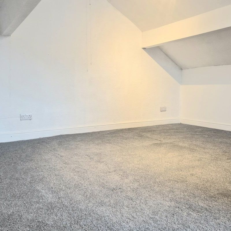 Denholme Gate Road - Photo 1