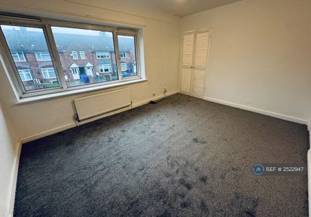 3 bedroom terraced house to rent - Photo 3