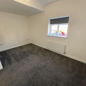 1 bedroom ground floor flat to rent - Photo 2