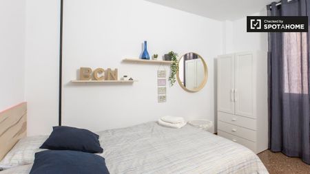 barcelona, Catalonia 08010 - Photo 5