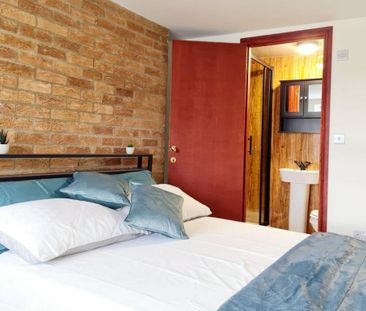 1 bedroom in a house share to rent - Photo 6