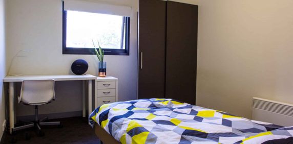 Single Room With Ensuite - Photo 2