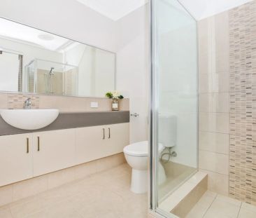 Low-Maintenance Coastal Lifestyle - 3 Bedroom Home in Falcon - Photo 4