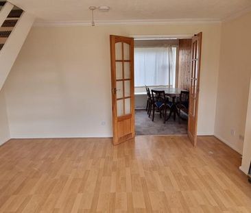 2 bedroom townhouse to rent - Photo 2