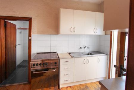 Beautiful Two Bedroom Treasure - Photo 3