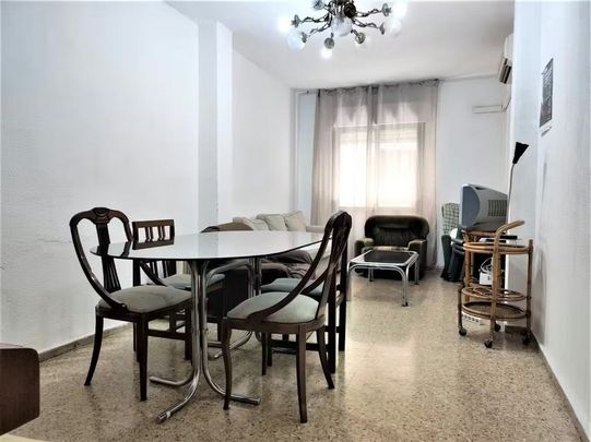 Calle Pelay Correa, Sevilla, Andalusia 41010 - Photo 1