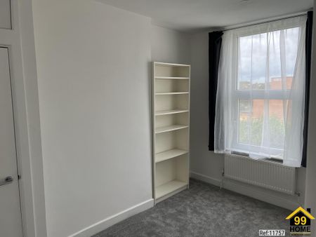 2 bedroom maisonette to rent - Photo 2