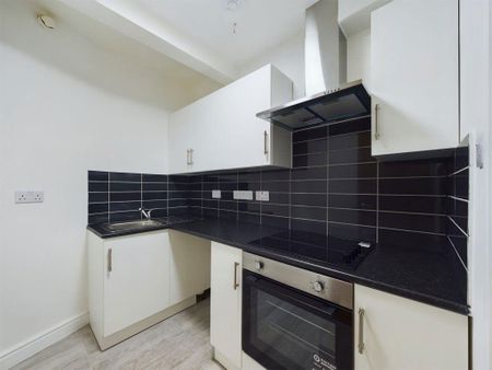1 bedroom apartment to rent - Photo 2