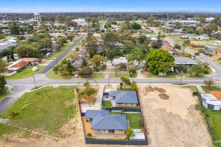 Application Pending. Modern living in the heart of Mandurah. - Photo 4