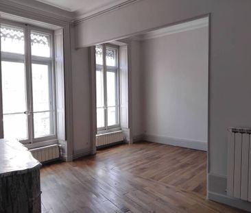 Location Appartement 4 pièces 85m² GRENOBLE 38000 - Photo 2