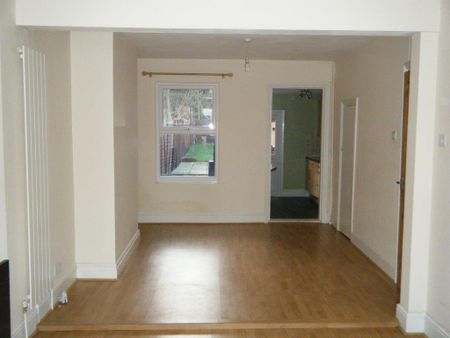 2 bedroom terraced house to rent - Photo 2
