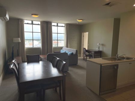 Live here and enjoy easy access to the CBD! - Photo 2