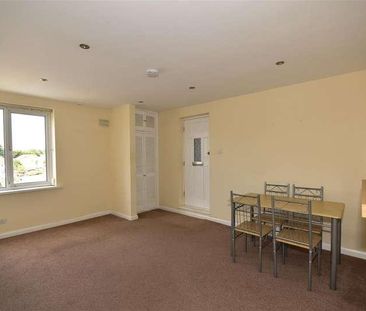Warren Road, North Chingford, E4 - Photo 5