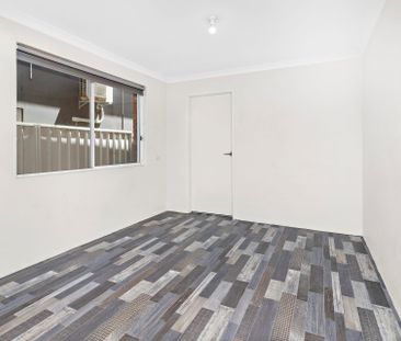 Charming 2-Bedroom Unit in Prime Kiama Location - Photo 3