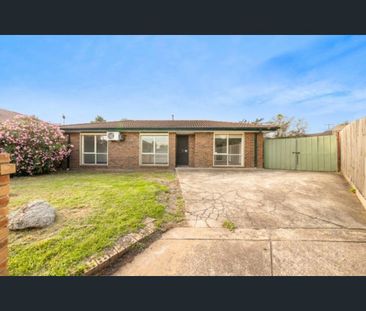 19 Mitta Mitta Way, Meadow Heights, Vic 3048 - Photo 4