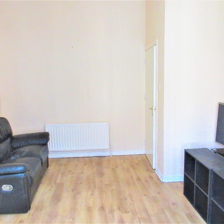 Great One Bedroom Apartment, 20a Fitzroy Avenue, Queens Quarter!, Belfast, BT7 1HW - Photo 1