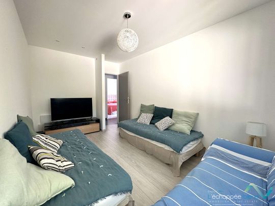 Villa pour 8 personnes avec piscine chauffée et vue mer à La Londe-Les-Maures - Photo 1