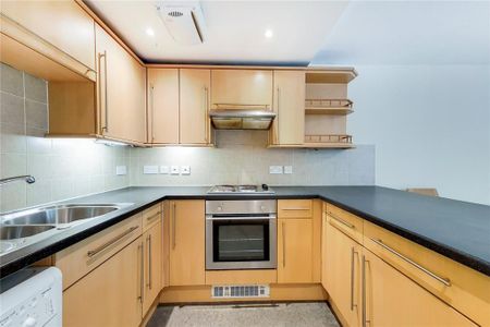 Studio to rent - Photo 3