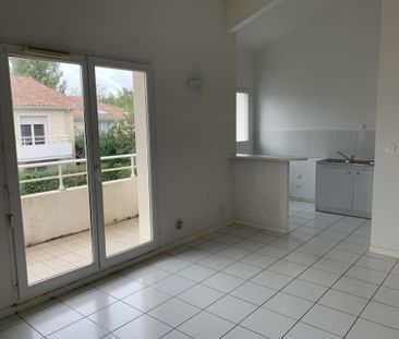 Location Appartement 3 pièces 59m² ST ANDRE DE CUBZAC 33240 - Photo 1