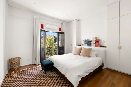 37 Surrey Street, Darlinghurst. - Photo 2