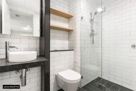 MGM MARTIN - ONE BEDROOM APARTMENT - Photo 3