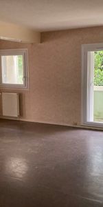 LOCATION APPARTEMENT T2 Bis, POITIERS, BEAULIEU, RESIDENCE GRAND GOULE - Photo 3