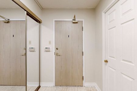 For Lease - 20 Harding Boulevard Unit# 707, Richmond Hill, Ontario - Photo 4