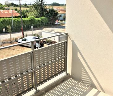 Location Appartement 1 pièce 24m² ROYAN 17200 - Photo 3