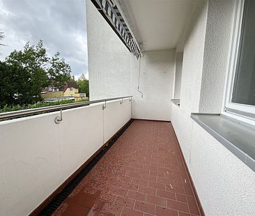 Modernisierte/renovierte 4- Zimmer-Wohnung mit Balkon in Neumünster-Brachenfeld! - Foto 3