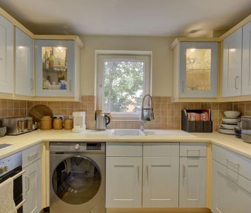 2 bedroom flat to rent - Photo 6